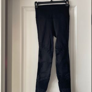 Victoria’s Secret sport leggings